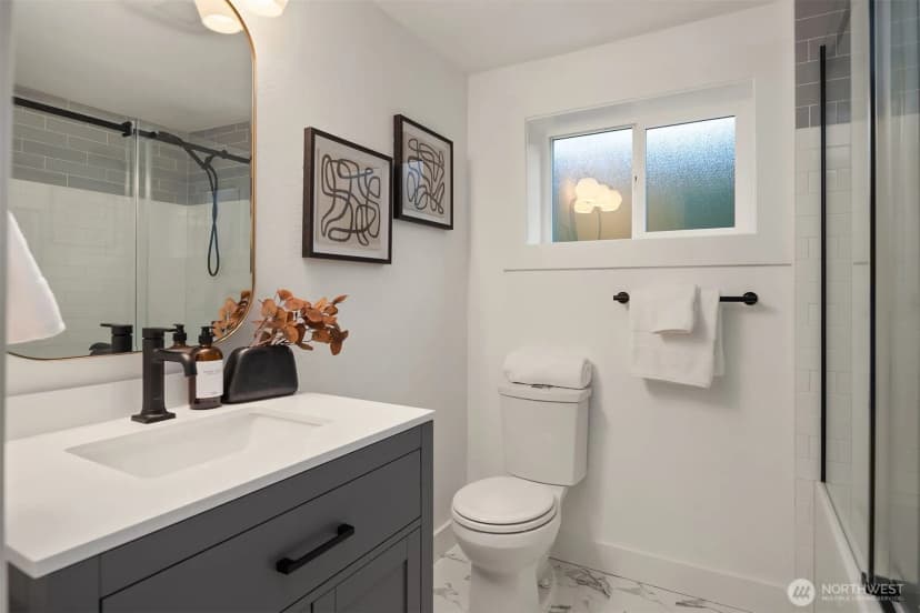 Property photo for 5245 45th Avenue Sw, Seattle photo 29