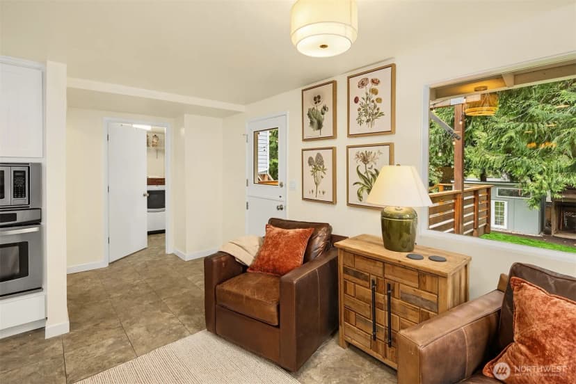 Property photo for 2534 Ne 94th Street, Seattle photo 14