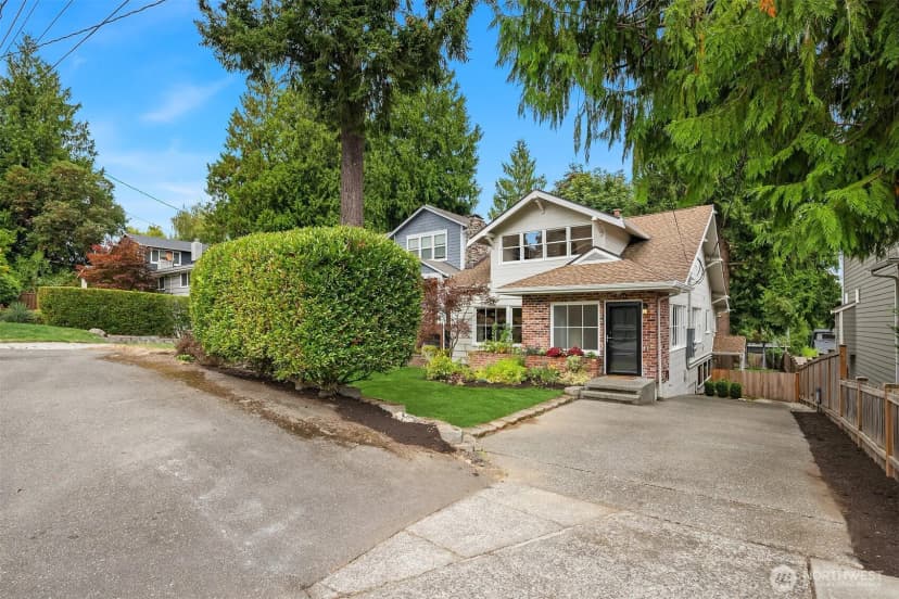 Property photo for 2534 Ne 94th Street, Seattle photo 29