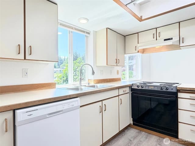 Property photo for 1311 -1317 Contra Costa Avenue, Fircrest photo 5