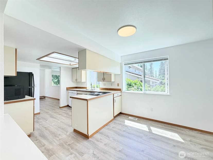 Property photo for 1311 -1317 Contra Costa Avenue, Fircrest photo 3