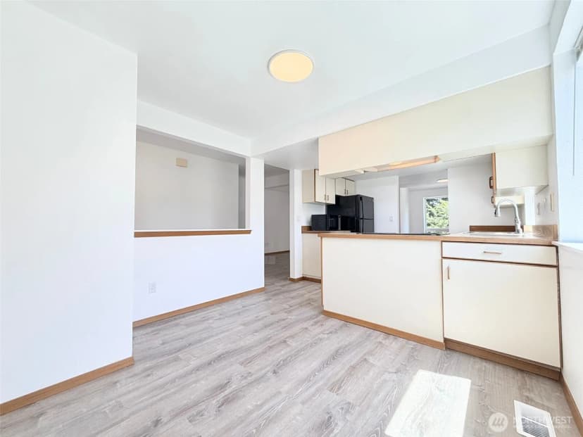 Property photo for 1311 -1317 Contra Costa Avenue, Fircrest photo 6