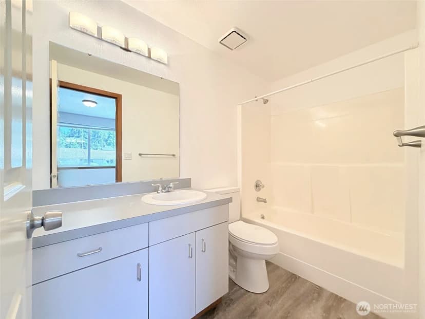 Property photo for 1311 -1317 Contra Costa Avenue, Fircrest photo 20