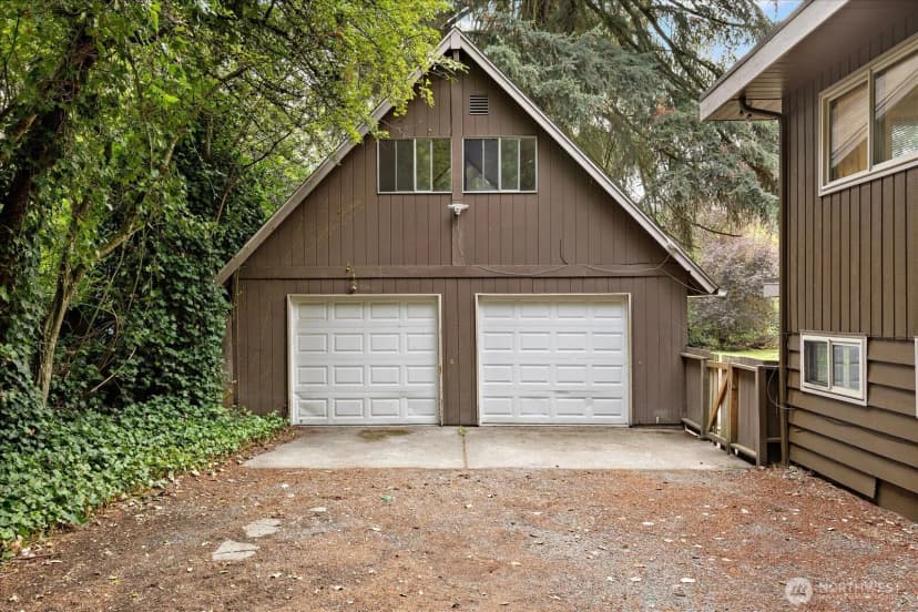 Property photo for 12216 12th Avenue S, Seattle photo 27