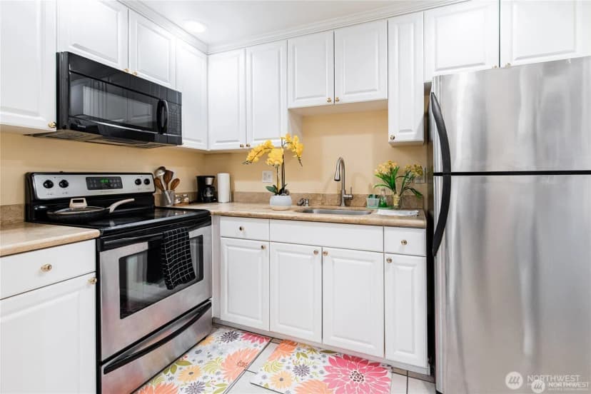 Property photo for 4525 S Henderson Street #103, Seattle photo 6
