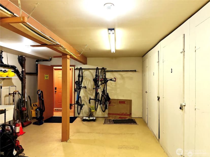 Property photo for 4525 S Henderson Street #103, Seattle photo 13
