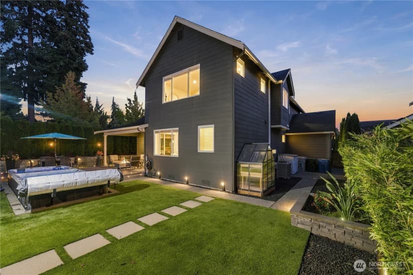 Property photo for 5218 Ne 2nd Place, Renton photo 32