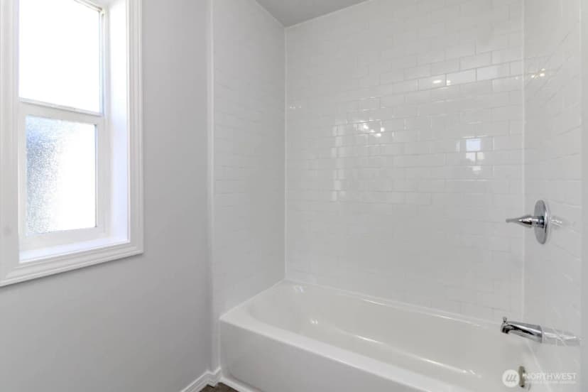 Property photo for 210 37th Street Se #16, Auburn photo 17
