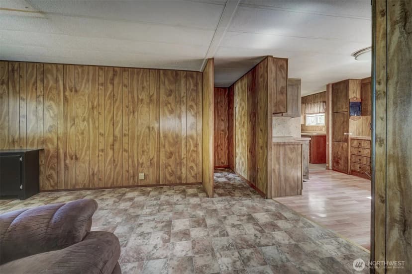 Property photo for 2321 Ne Sylvan Way, Bremerton photo 7