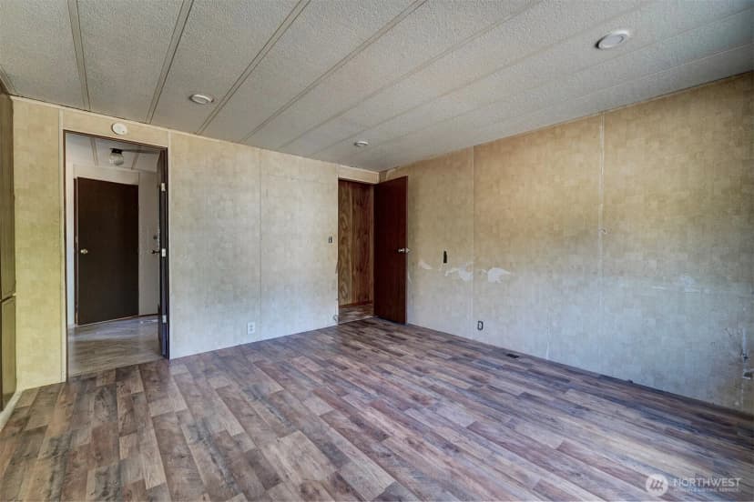 Property photo for 2321 Ne Sylvan Way, Bremerton photo 14