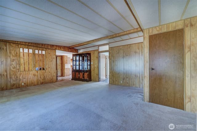 Property photo for 2321 Ne Sylvan Way, Bremerton photo 4