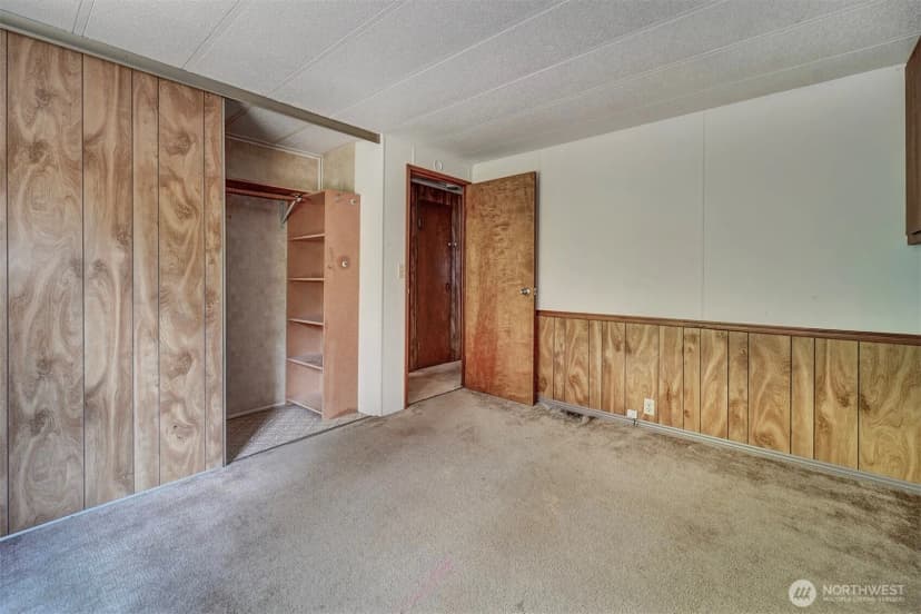 Property photo for 2321 Ne Sylvan Way, Bremerton photo 17