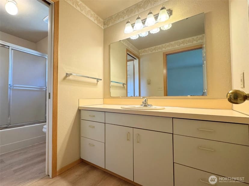 Property photo for 1319 -1325 Contra Costa Avenue, Fircrest photo 21