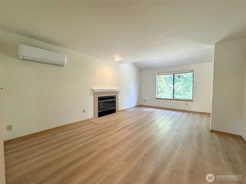 Property photo for 1319 -1325 Contra Costa Avenue, Fircrest photo 4