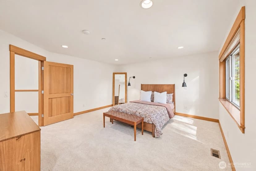 Property photo for 18520 26th Avenue Ne, Lake Forest Park photo 23