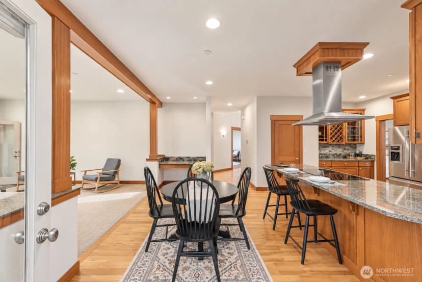 Property photo for 18520 26th Avenue Ne, Lake Forest Park photo 11