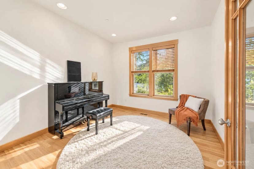 Property photo for 18520 26th Avenue Ne, Lake Forest Park photo 19