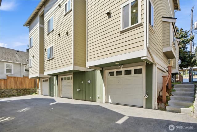 Property photo for 12316 33rd Avenue Ne #c, Seattle