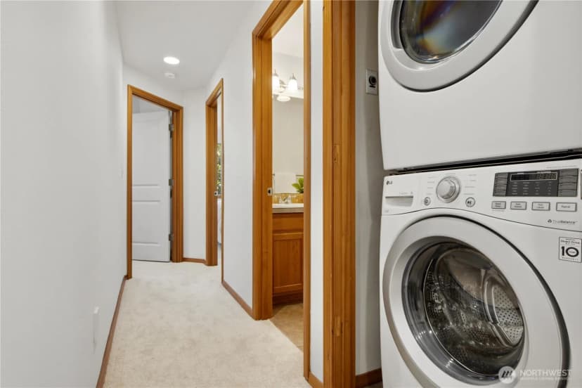 Property photo for 12316 33rd Avenue Ne #c, Seattle photo 14