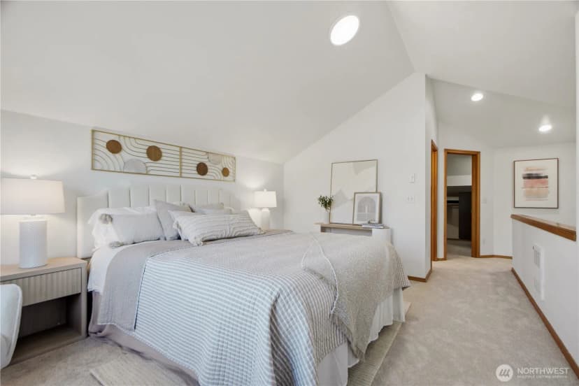 Property photo for 12316 33rd Avenue Ne #c, Seattle photo 16