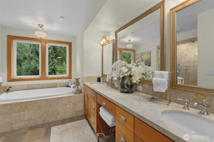 Property photo for 26415 Se Old Black Nugget Road, Issaquah photo 7