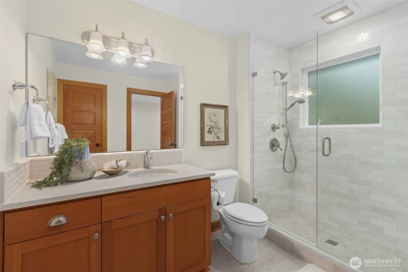 Property photo for 26415 Se Old Black Nugget Road, Issaquah photo 17