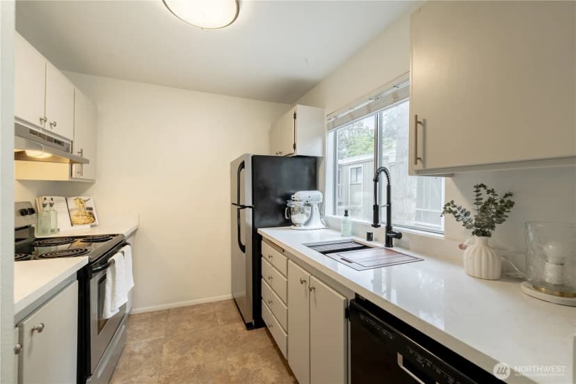 Property photo for 4801 180th Street Sw #b206, Lynnwood photo 3