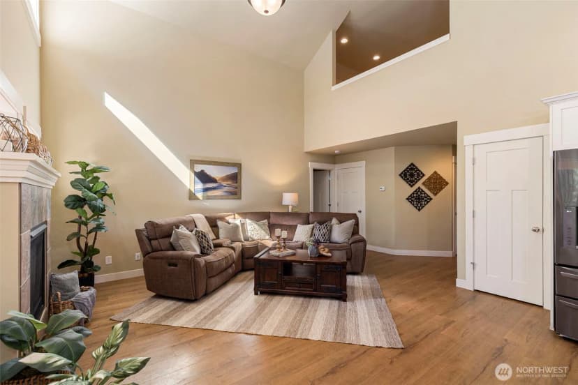 Property photo for 7981 Se Mossy Pond Court, Olalla photo 9