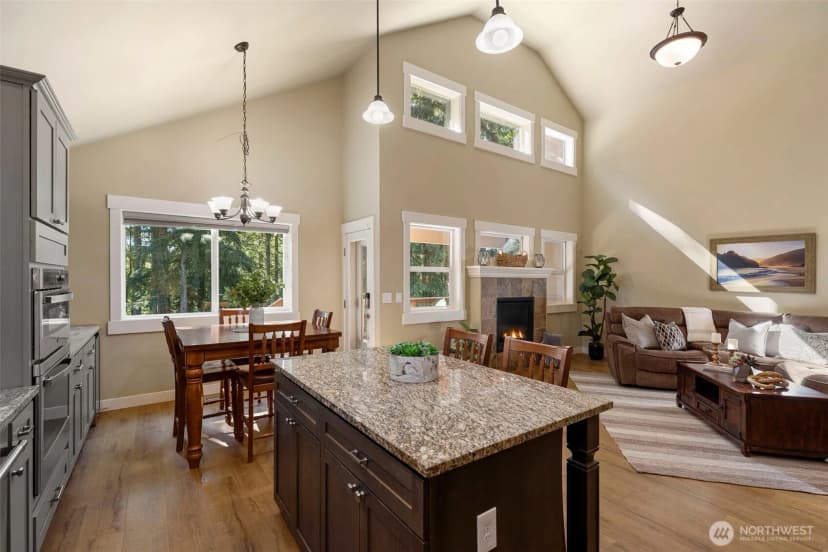 Property photo for 7981 Se Mossy Pond Court, Olalla photo 13