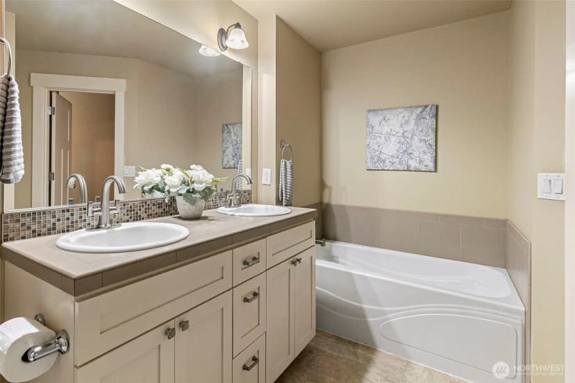 Property photo for 7981 Se Mossy Pond Court, Olalla photo 19