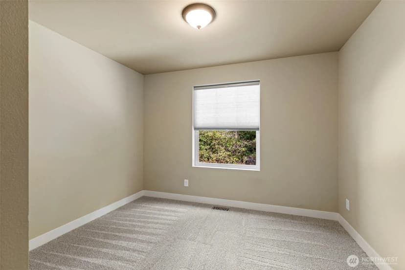 Property photo for 7981 Se Mossy Pond Court, Olalla photo 24