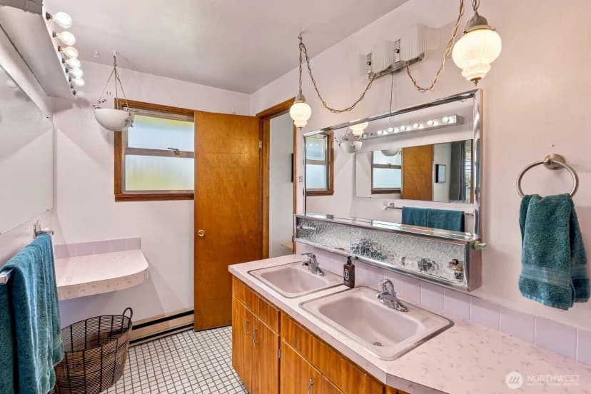 Property photo for 11303 1st Place W, Everett photo 22