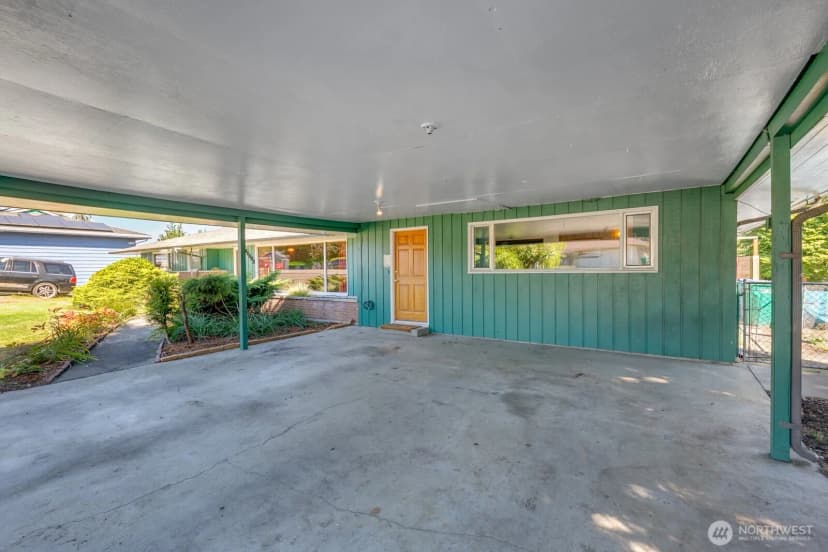 Property photo for 11303 1st Place W, Everett photo 26