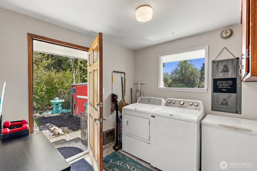 Property photo for 11303 1st Place W, Everett photo 25