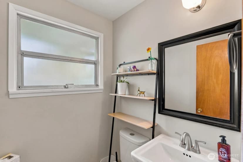 Property photo for 11303 1st Place W, Everett photo 24