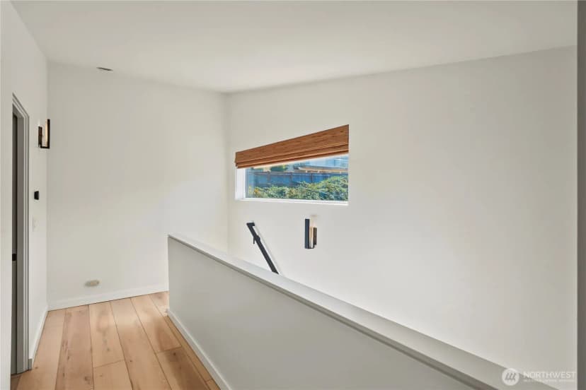 Property photo for 6534 42nd Avenue Sw #b, Seattle photo 17