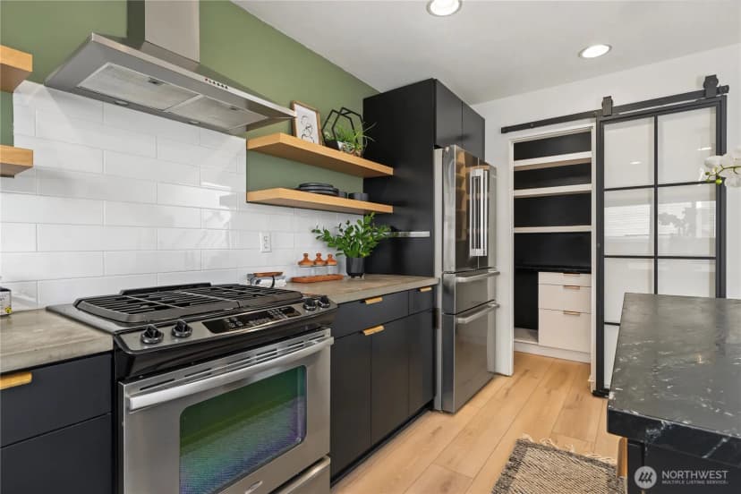 Property photo for 6534 42nd Avenue Sw #b, Seattle photo 14