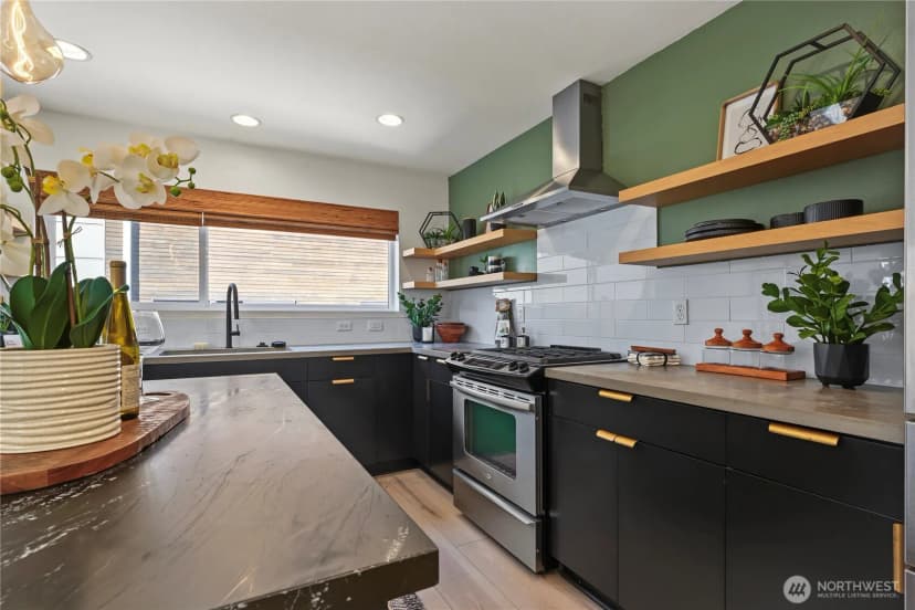 Property photo for 6534 42nd Avenue Sw #b, Seattle photo 13