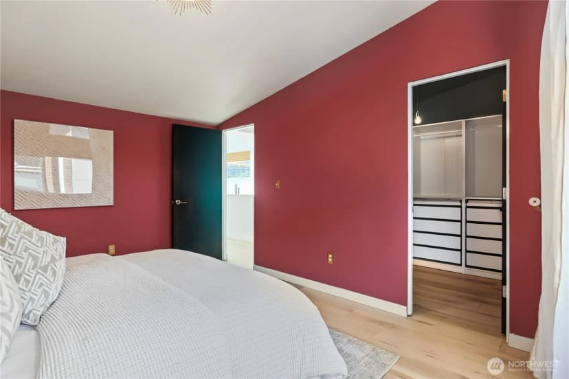 Property photo for 6534 42nd Avenue Sw #b, Seattle photo 24