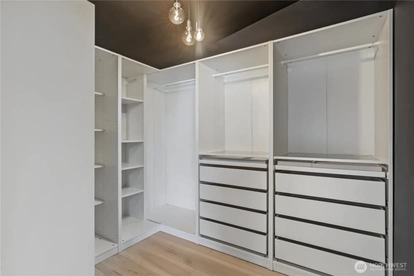Property photo for 6534 42nd Avenue Sw #b, Seattle photo 25