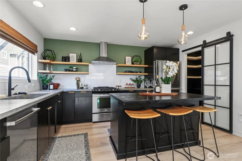 Property photo for 6534 42nd Avenue Sw #b, Seattle photo 12