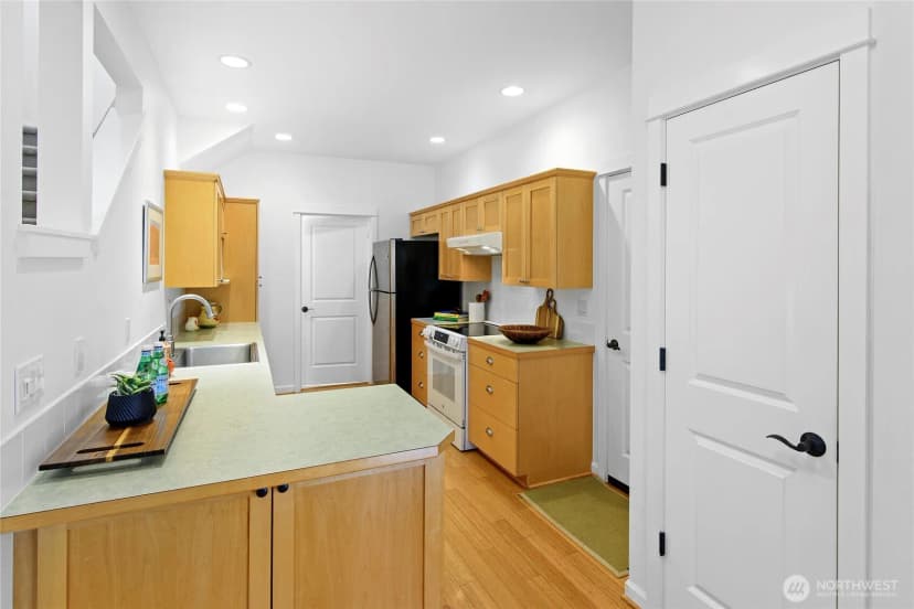 Property photo for 1870 Sakai Village Loop #28, Bainbridge Island photo 3