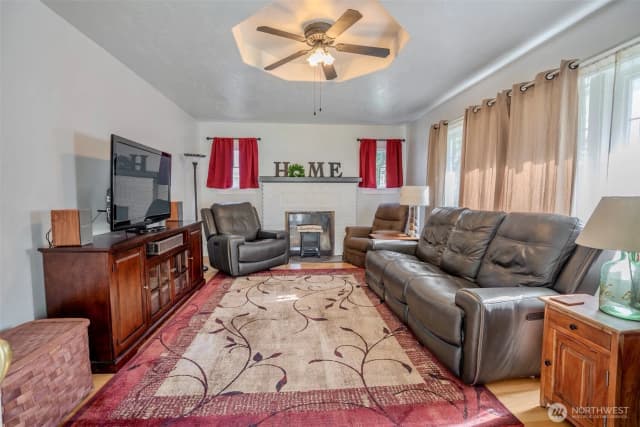 Property photo for 401 S 17th Avenue, Yakima photo 2