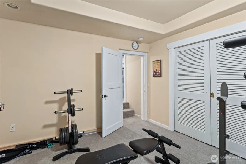 Property photo for 401 S 17th Avenue, Yakima photo 27