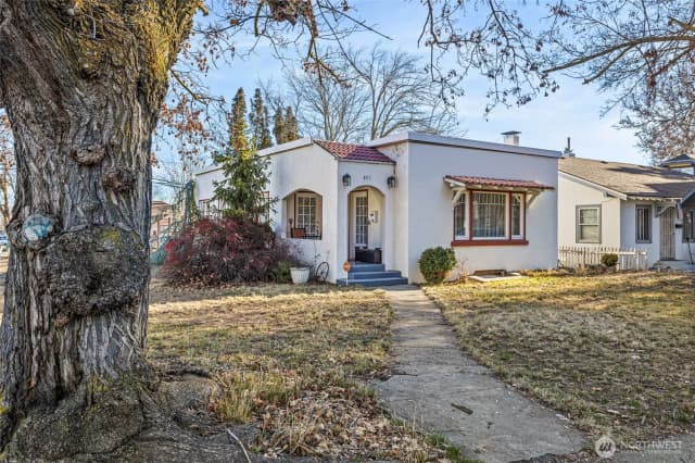 Property photo for 401 S 17th Avenue, Yakima
