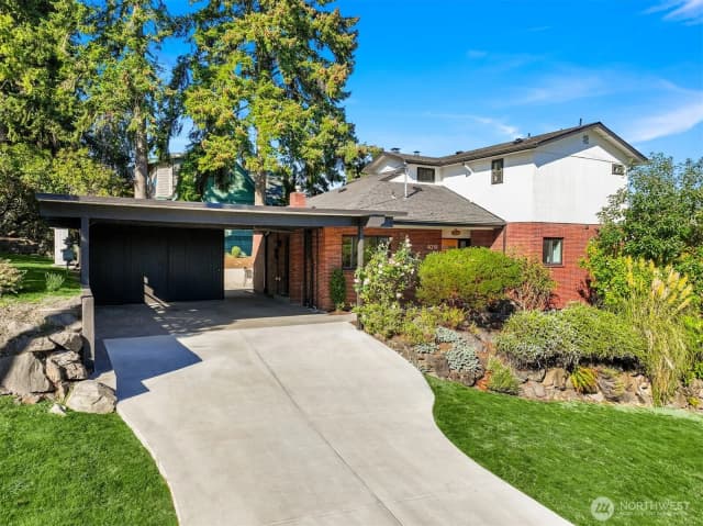 Property photo for 4014 S Dakota Street, Seattle