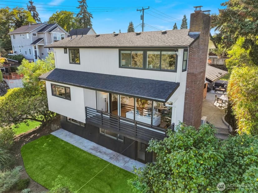 Property photo for 4014 S Dakota Street, Seattle photo 6