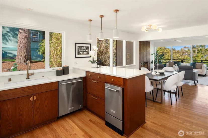 Property photo for 4014 S Dakota Street, Seattle photo 16