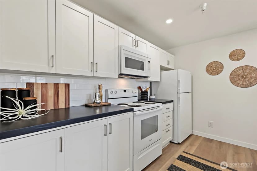 Property photo for 901 Sunset Boulevard Ne #b307, Renton photo 7