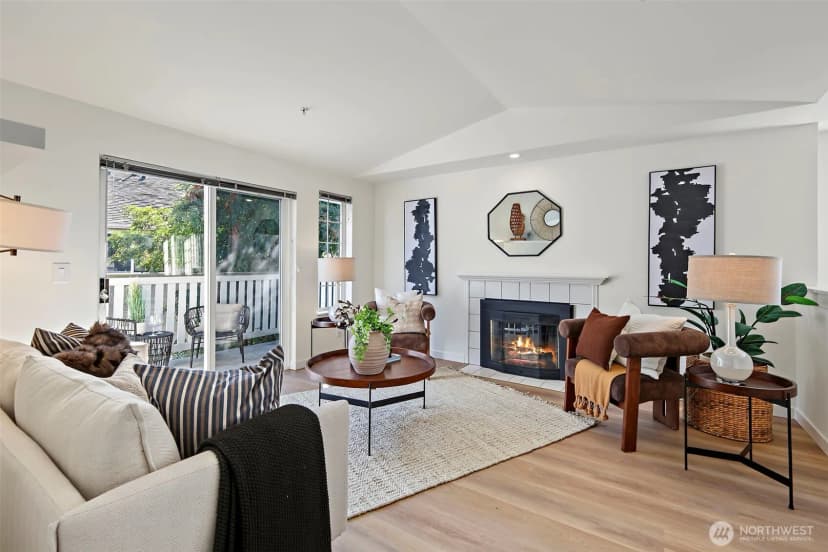 Property photo for 901 Sunset Boulevard Ne #b307, Renton photo 2